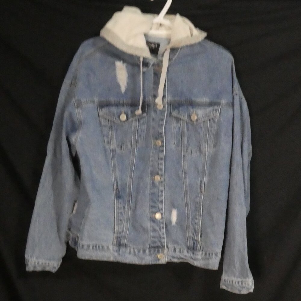 STREETWEAR SOCIETY | medium | Blue Distressed Denim Jacket with Grey Hood